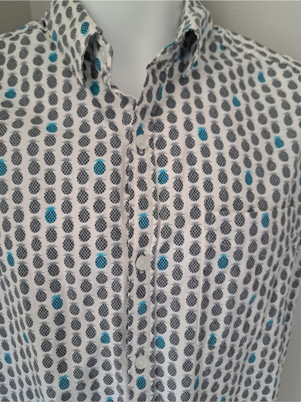 Monument Short-Sleeve Button Shirt Grey Teal Pineapple Print Cotton Resort SZ M